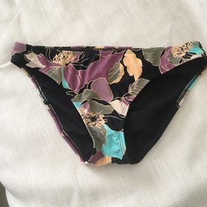 Salt & Cove swim bottoms Size L juniors
